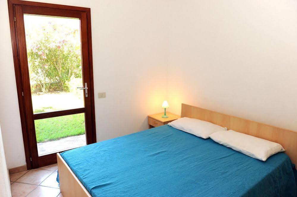 Domus 1 *