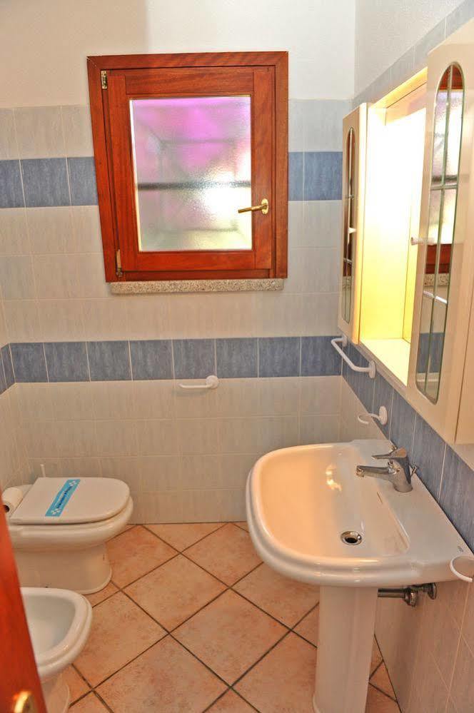Domus 1 *
