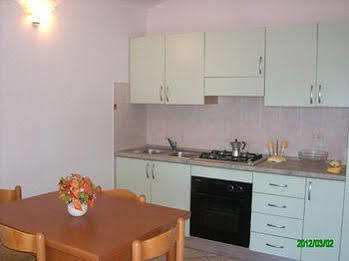 Apartment Domus 1 Budoni